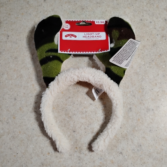 NWT- Christmas Items Half Price - Picture 4 of 7